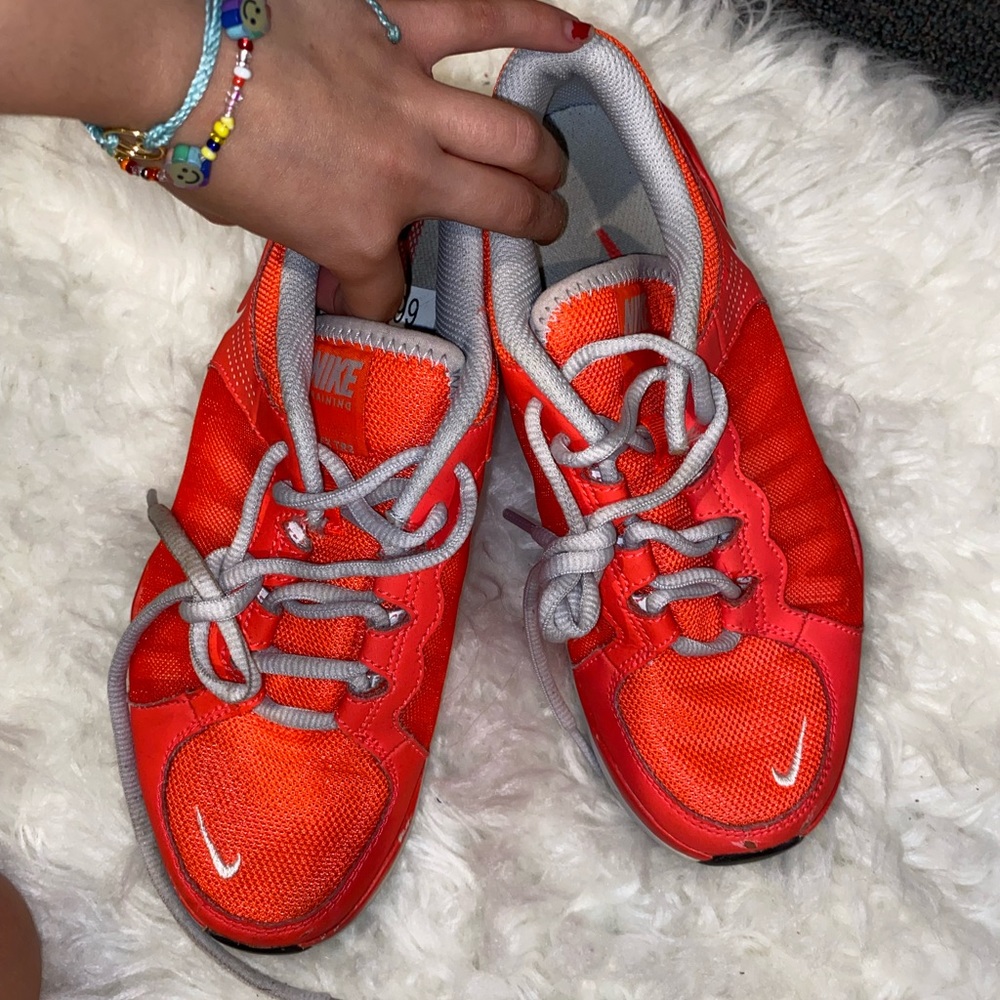 NIKE lifting shoes! size 6.5 women